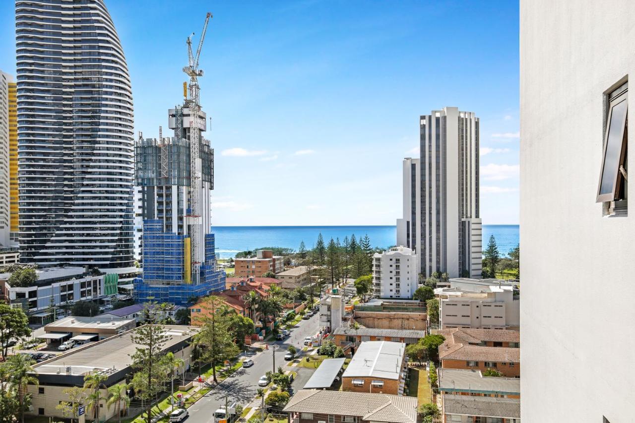 The Eureka Gold Coast Residence On Broadbeach エクステリア 写真