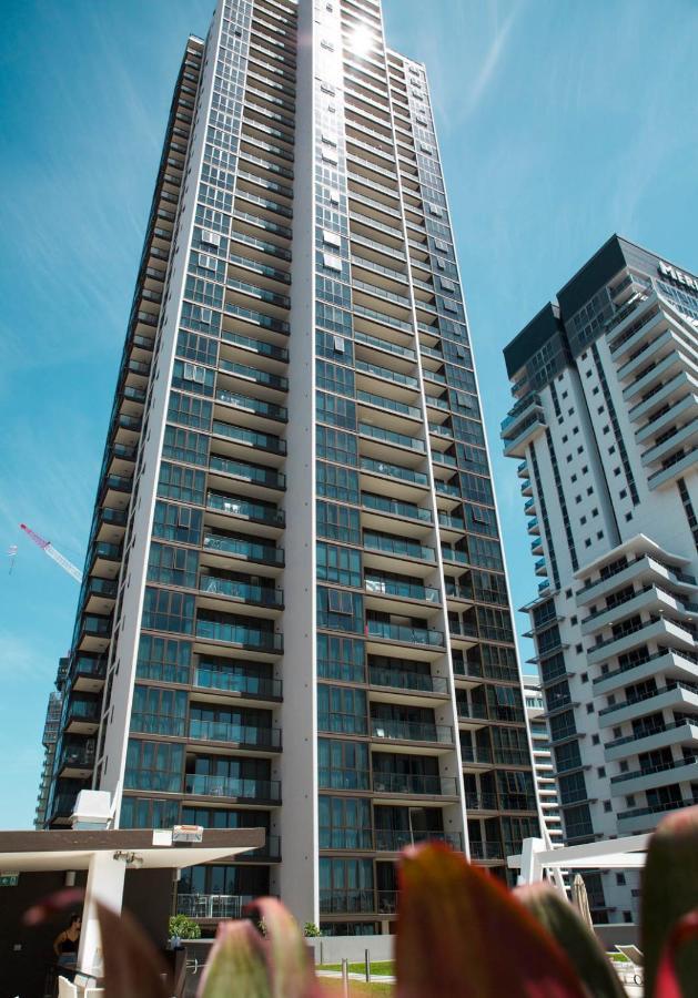 The Eureka Gold Coast Residence On Broadbeach エクステリア 写真