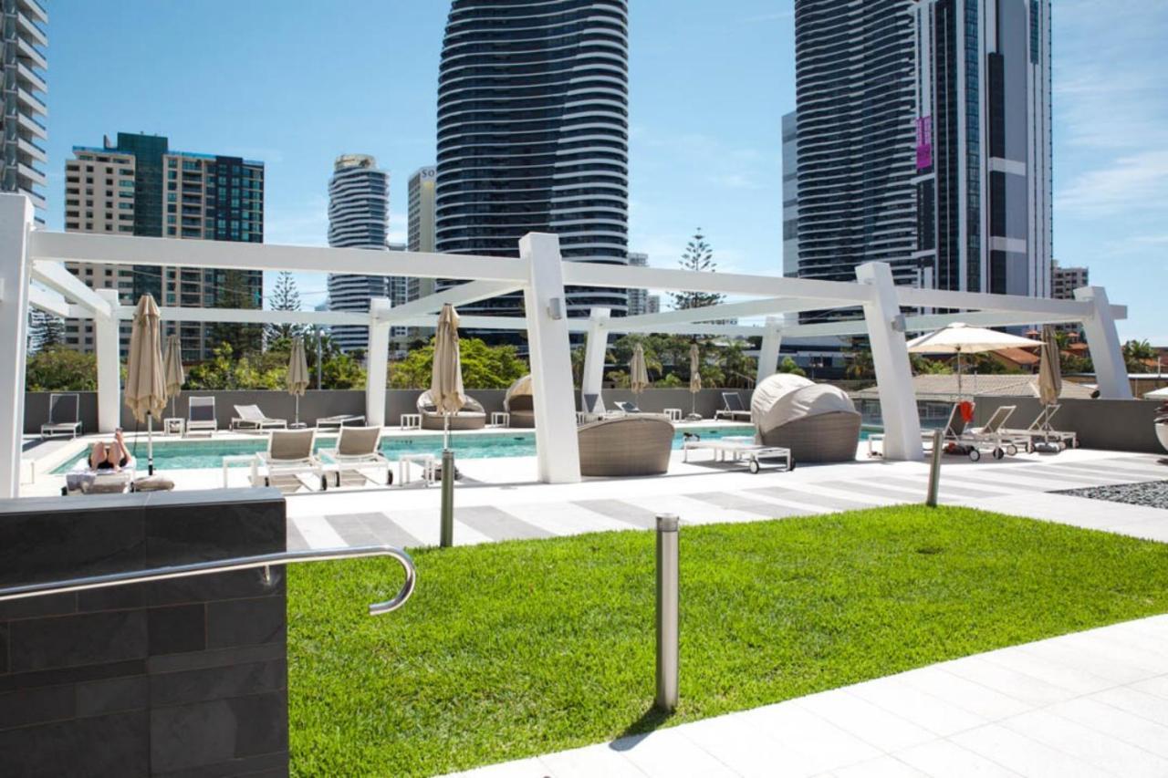 The Eureka Gold Coast Residence On Broadbeach エクステリア 写真