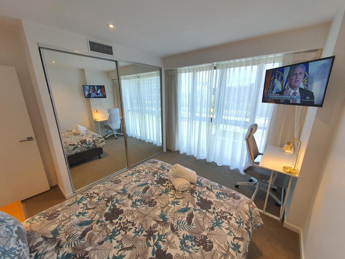 The Eureka Gold Coast Residence On Broadbeach エクステリア 写真