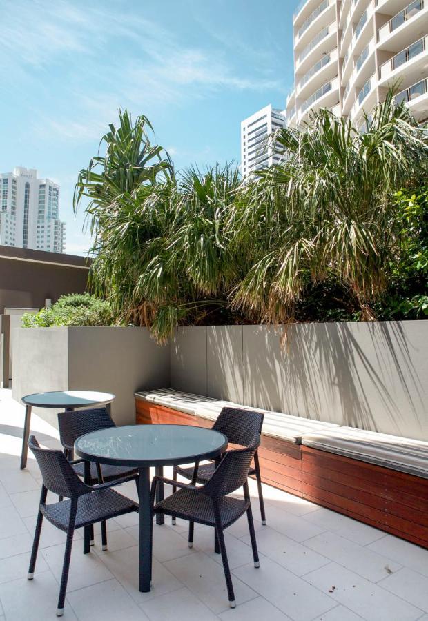 The Eureka Gold Coast Residence On Broadbeach エクステリア 写真